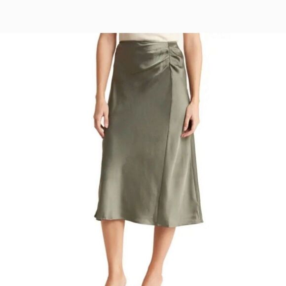 Status By Chenault tan satiny pleated pull on midi skirt 100% poly. Size L NWT - Picture 1 of 5